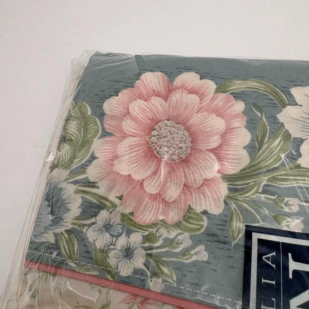 Vintage Sheridan Cordella Queen Flat Sheet Blue Cream Floral Cottagecore NIP